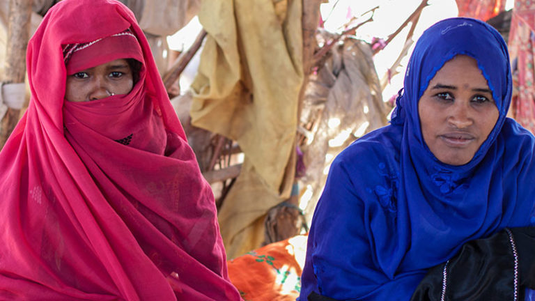 2 Sudanese women