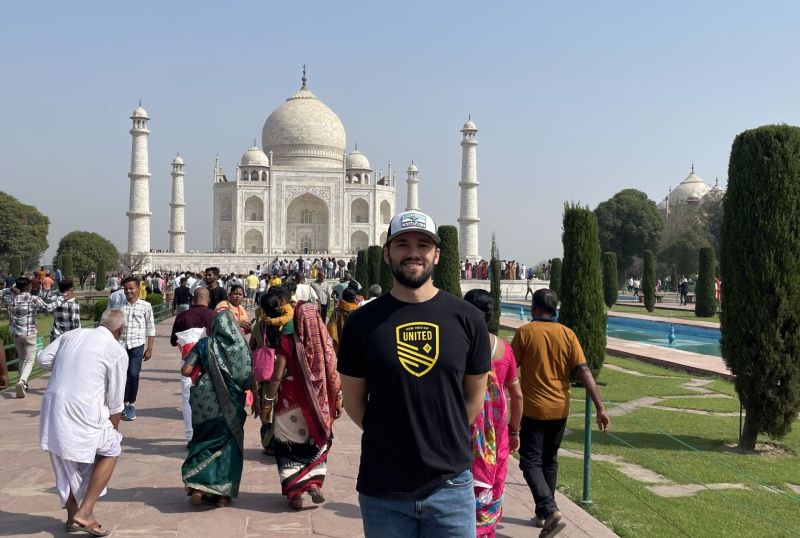 Ben Cloutier in front of the Taj Mahal