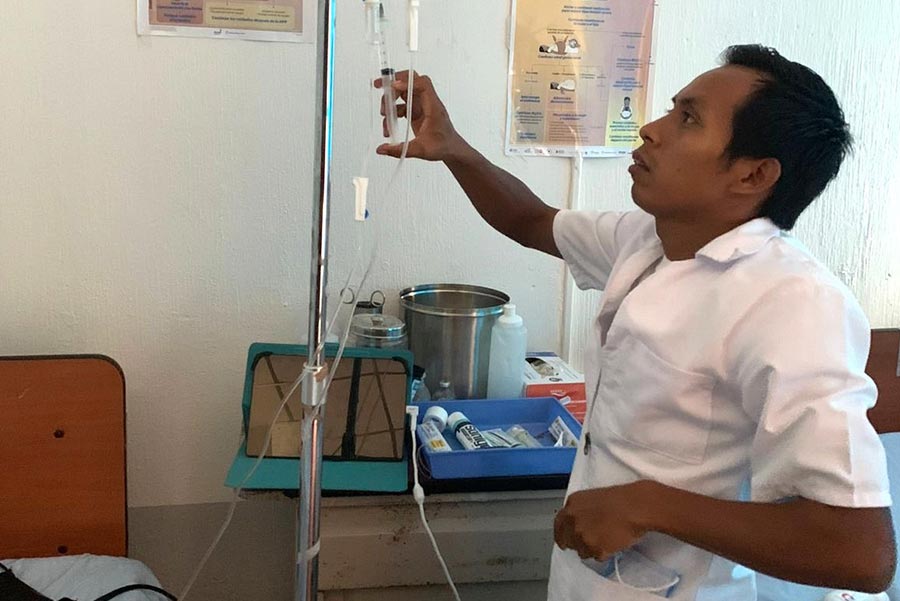 Maxine Simons (left) and Audra Chavez (right).